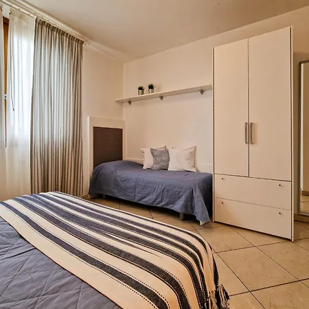 Apartamento Modern Three Flat With Pool