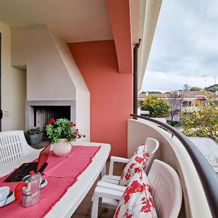 Apartamento Modern Three Flat With Pool Bibione